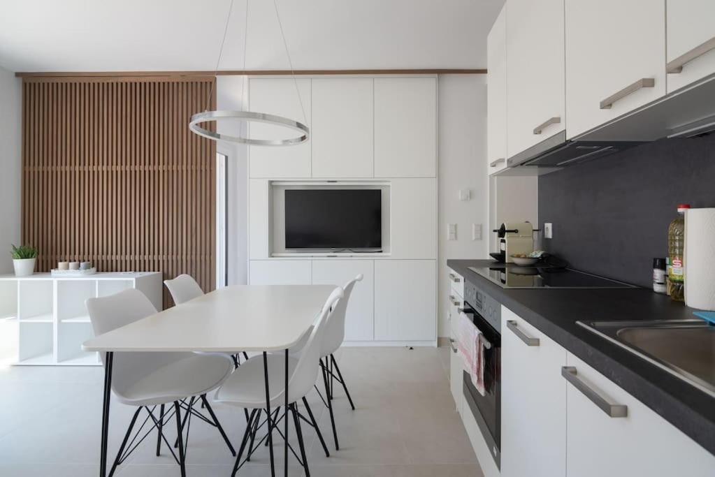 Neu Und Hell In Zentraler Ruhelage Mit Parkplatz Apartment Vienna Luaran gambar